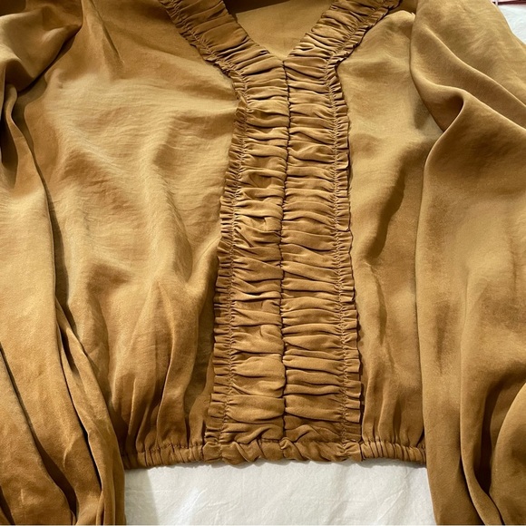 RUFFLE SATIN CROP LONG SLEEVE TOP IN CARAMEL SMALL - Picture 4 of 10
